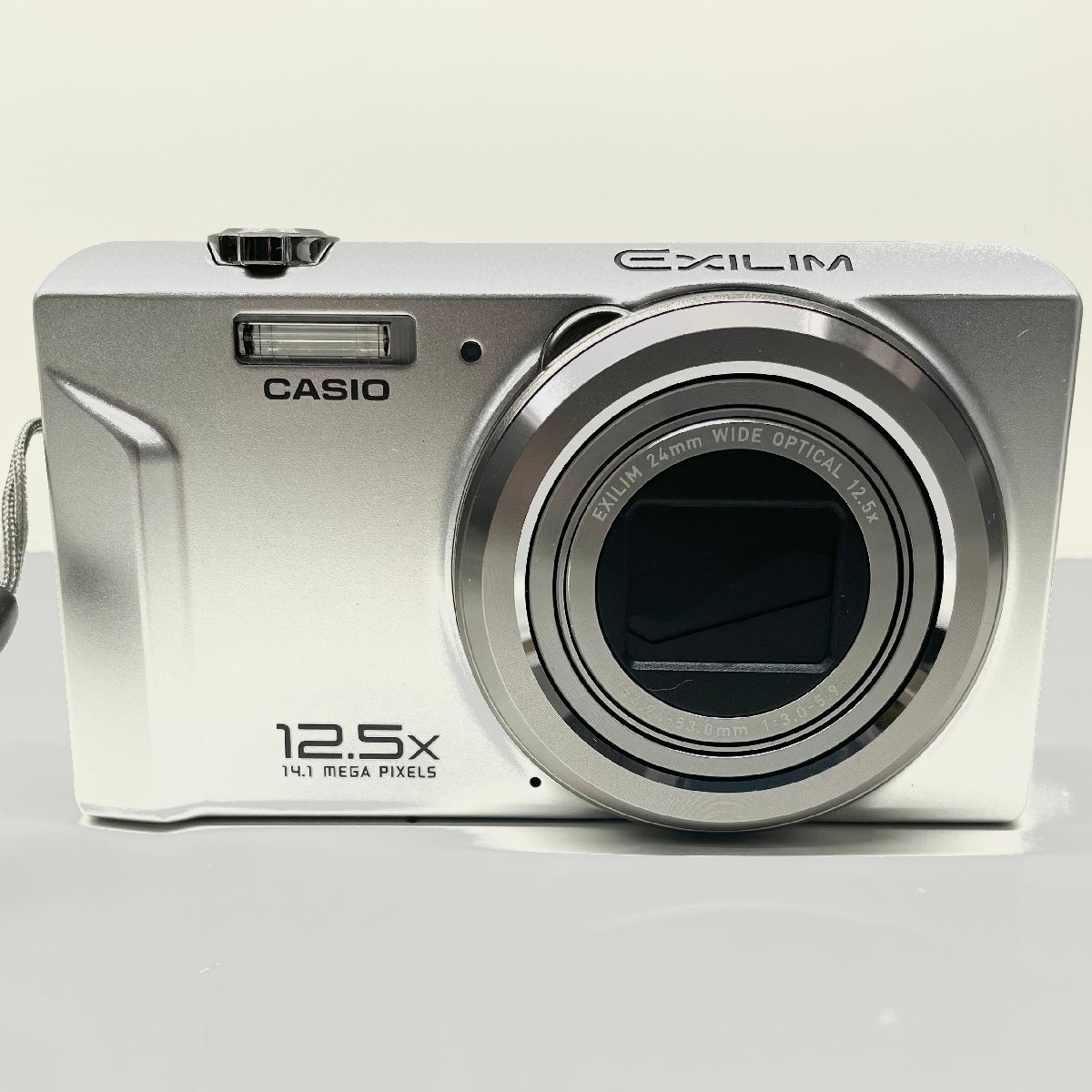 【稼動品】CASIO カシオ EXILIM EX-ZS100 シルバー デジタルカメラ コンパクトデジタルカメラ EX-ZS100 箱 充電器付き_画像2