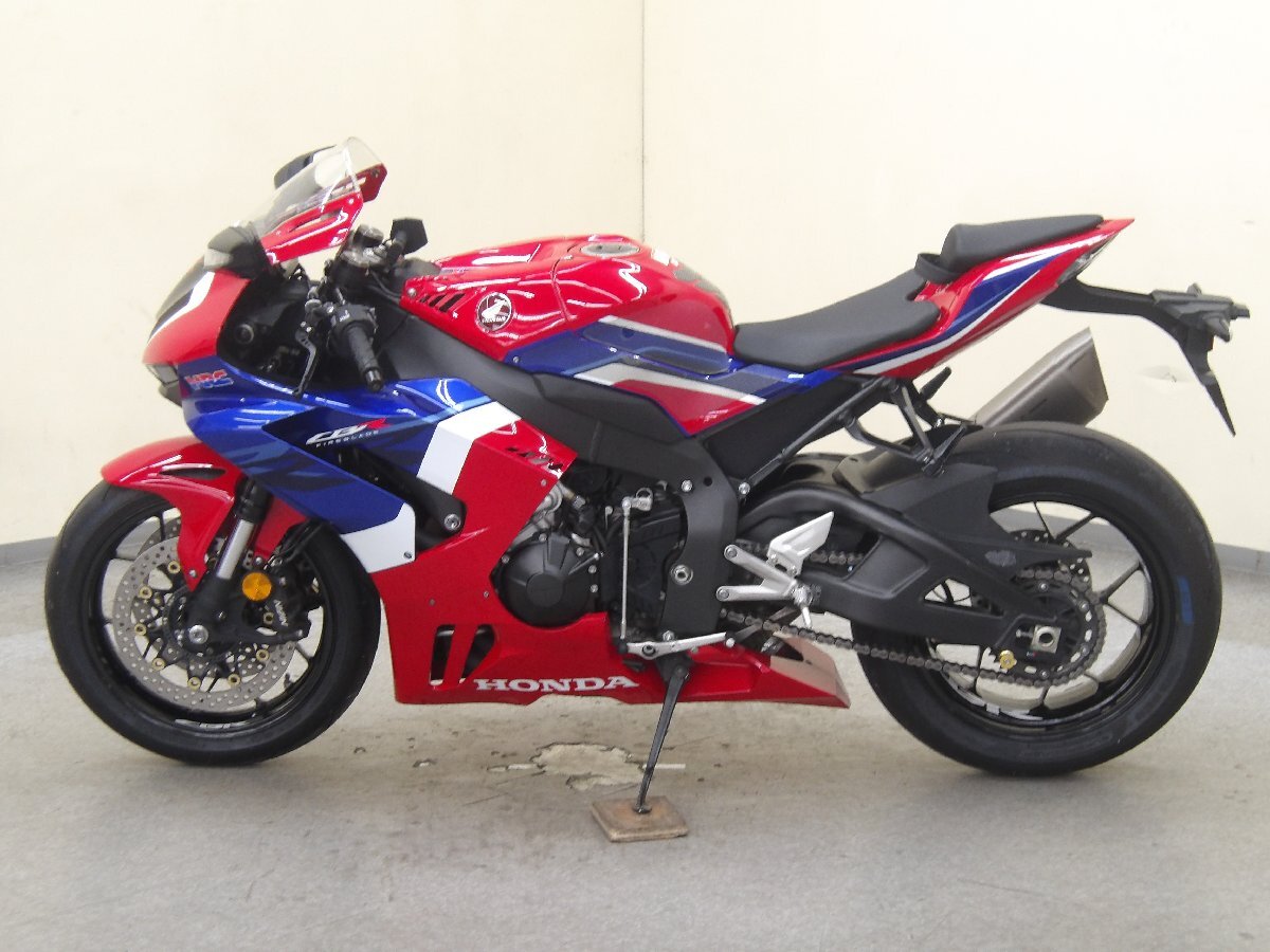 HONDA CBR1000RR-R【動画有】ローン可 車検残有 2BL-SC82 フラッグシップスーパースポーツ フルカウル ETC2.0 車体 ホンダ 売り切り_画像5