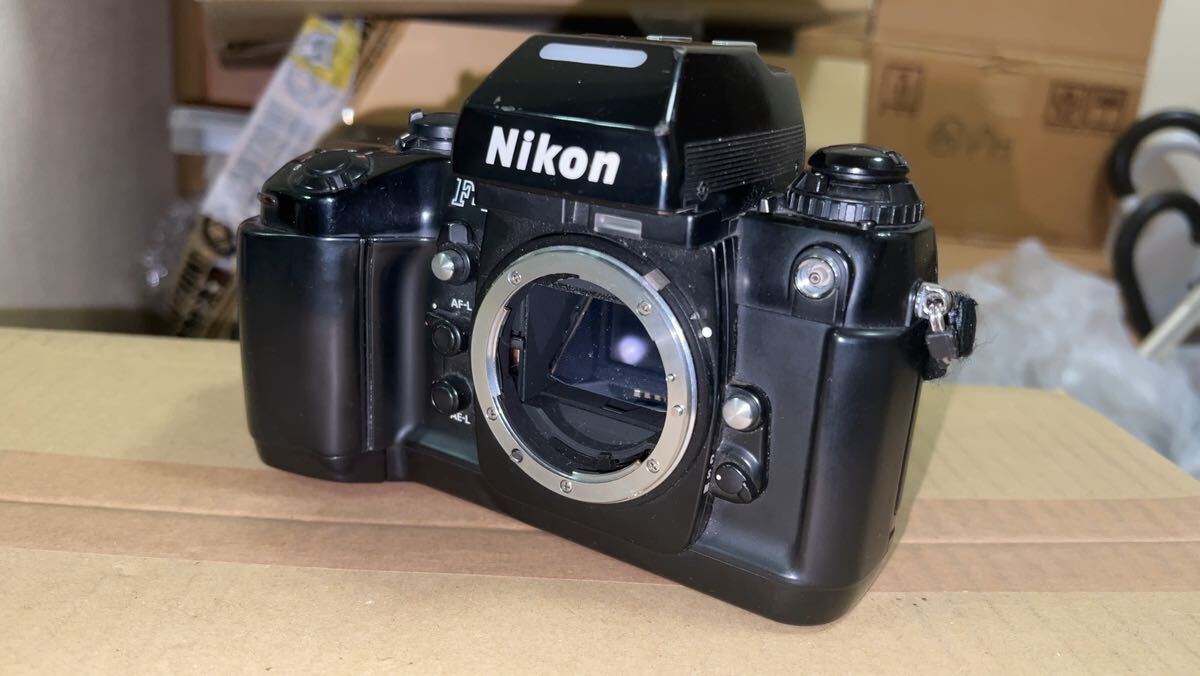 【ジャンク要修理・調整】ニコン Nikon F4ボディのみ_画像1