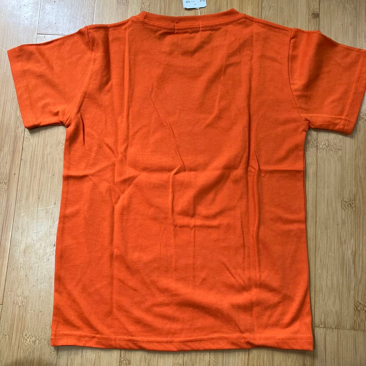 スパンコール　半袖Tシャツ　オレンジ　シロクマ　150 未使用品　男の子　女の子