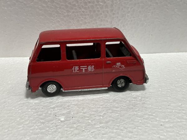 古いミニカー★YONEZAWA TOYS No.100ー8 スバル　サンバー日本製 ダイヤペット★箱無し 中古品 当時物 ジャンク_画像4