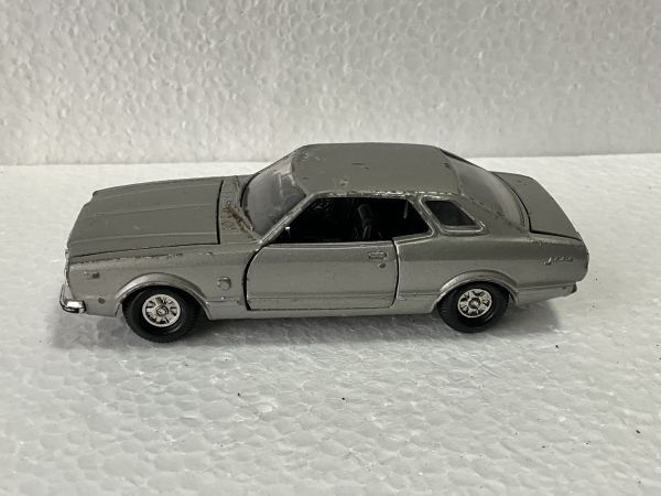 古いミニカー★YONEZAWA TOYS No01201395 日産　ブルーバード　H、T 2000G6EL 日本製 ダイヤペット★箱無し 中古品 当時物 ジャンク_画像3