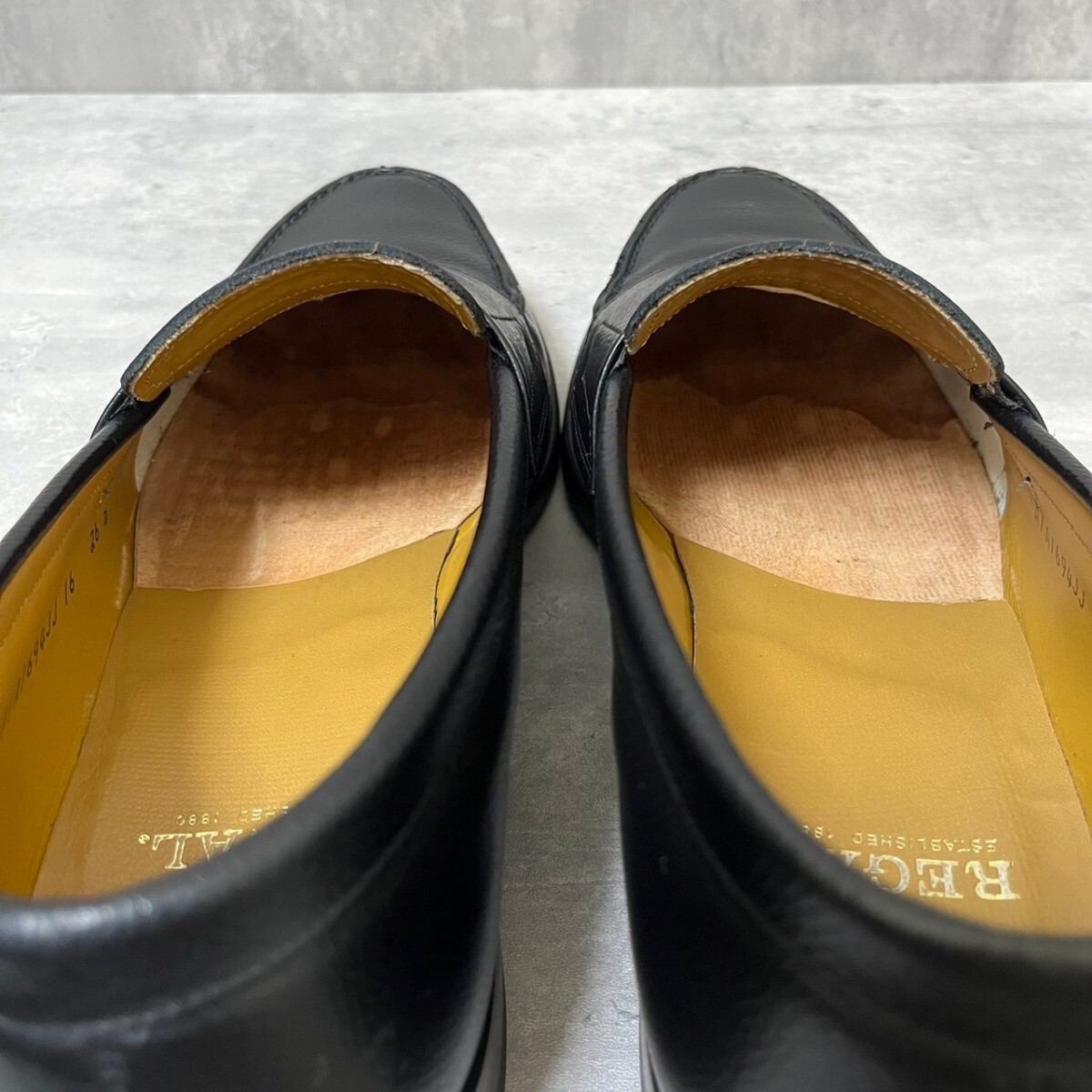 美品【REGAL】26.0cm コインローファー シボ革 ビジネスシューズ リーガル 革靴 ブラック 黒_画像9