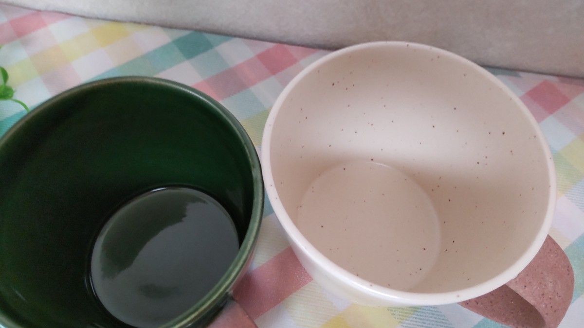 2個組 大きめマグカップ  グリーン・オフホワイト  スープカップにも 美濃焼