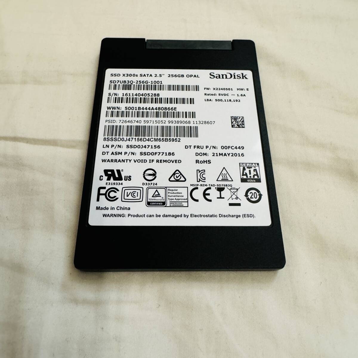 SanDisk サンディスク X300 SSD 2.5inch SATA 6Gb/s 256GB SD7UB3Q-256G-1001 使用時間 744時間の画像1