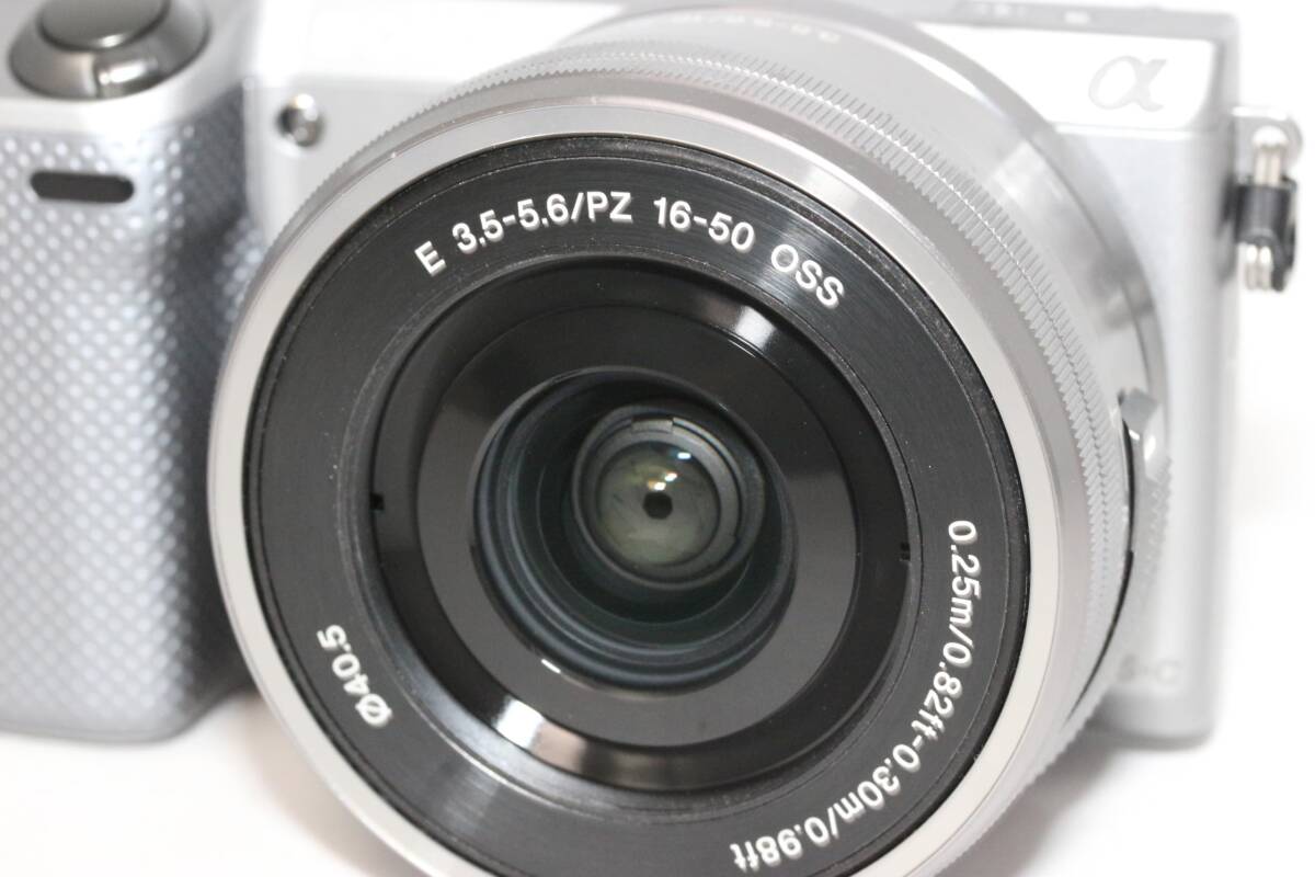 【美品】SONY ソニー NEX-5R α シルバー　ミラーレス一眼カメラ E PZ 16-50mm F3.5-5.6 OSSミラーレス一眼 デジタルカメラ 動作確認済_画像3