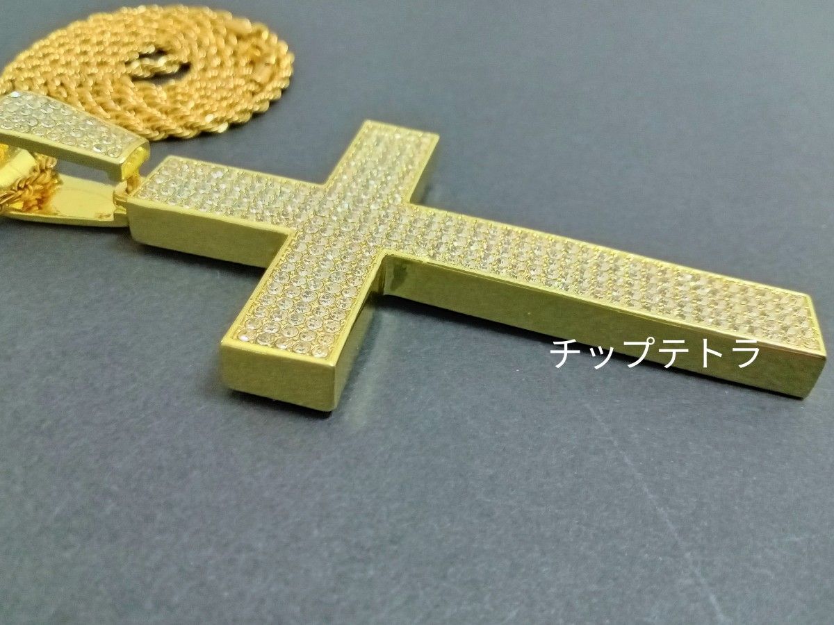 脅威の輝き ビッグ ゴールドネックレス クロス 十字架 脅威の輝き ビッグ ゴールドネックレス クロス 十字架