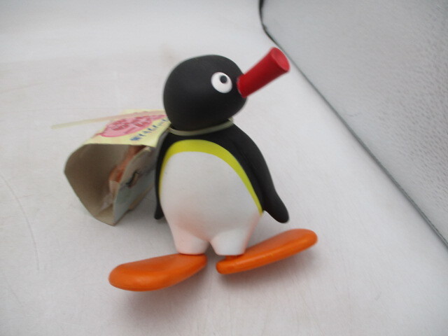 ** van Puresuto BANPRESTO Pingu soft doll unused **