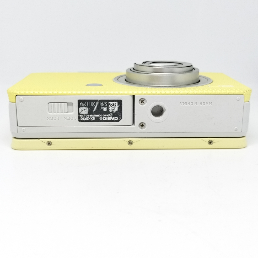 6933★カシオ CASIO EXILIM EX-ZR70 デジタルカメラ コンパクトカメラ 黄色 イエロー 取説・バッテリー・コード付き 通電確認済み ジャンクの画像6