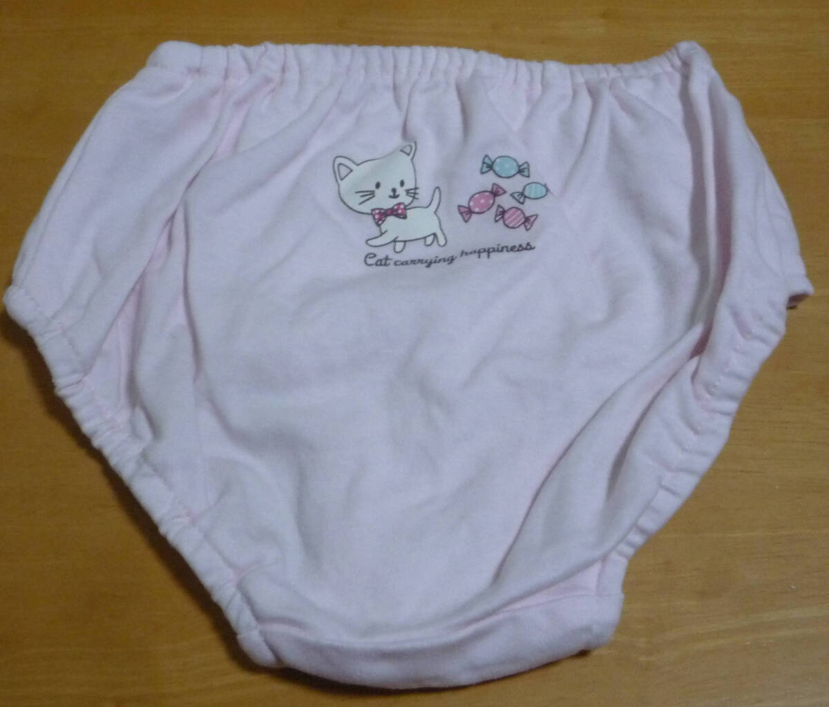 90 女児パンティ インゴム ショーツ ちびぱん 薄いピンク バックプリント 猫ちゃん 綿100% スキャンティ 西松屋の画像2