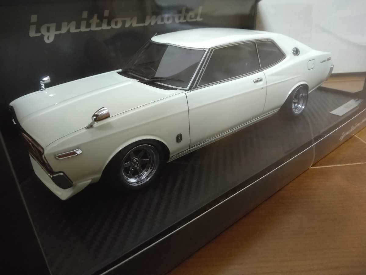 Bibian 比比昂- 1/18 IGモデル日産ローレル2000SGX C130 Bibian 比比昂- 1/18 IGモデル日産ローレル2000SGX C130