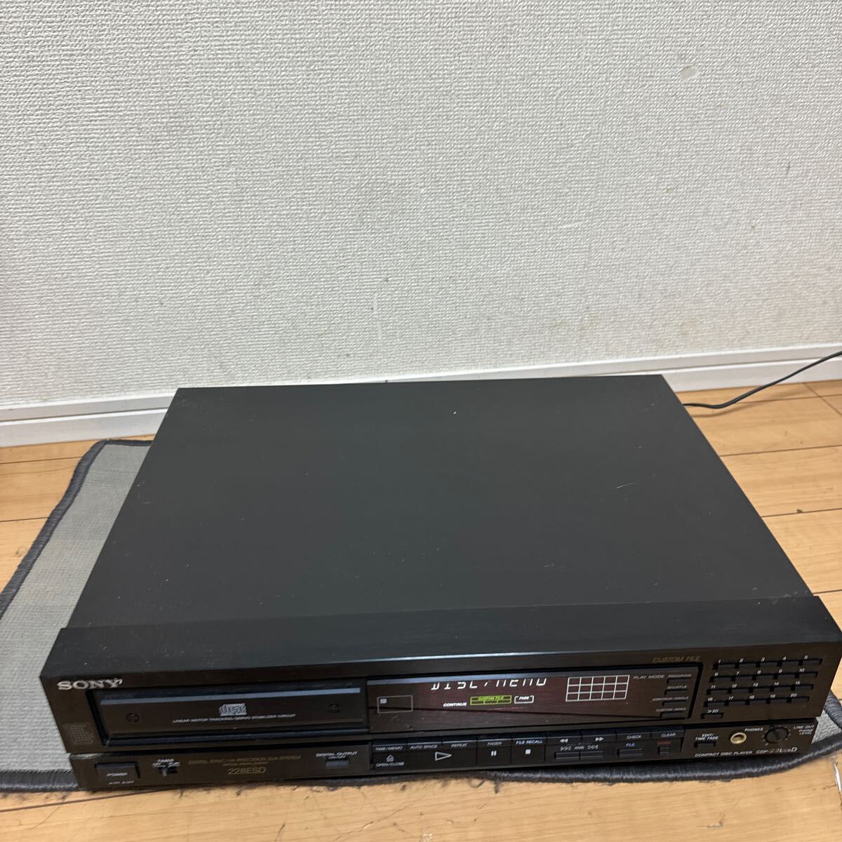 SONY CDP-228ESD ,CDプレーヤー _画像2