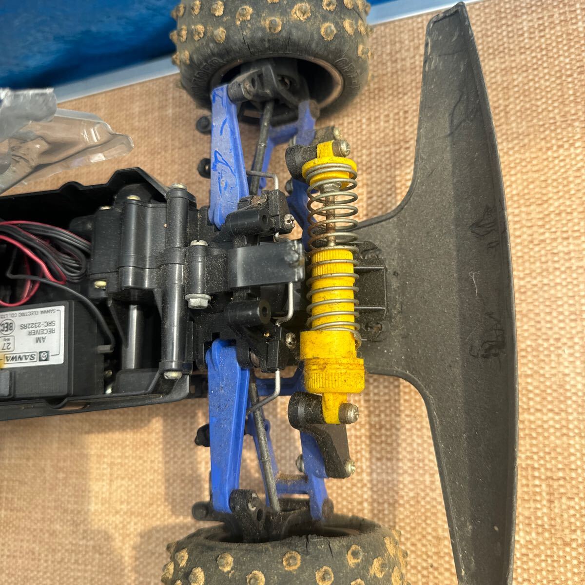 中古品　当時物 電動RC 4WD ラジコン_画像6