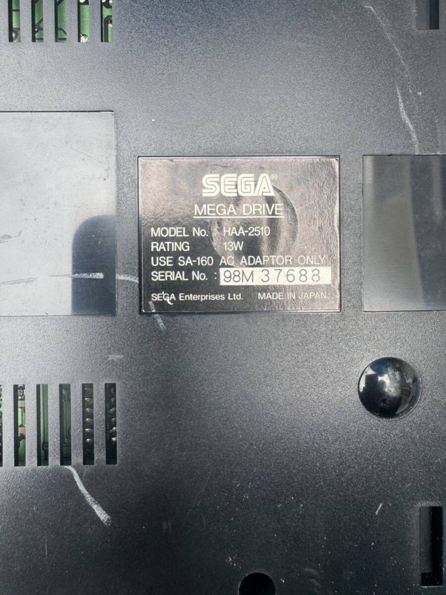 中古品　SEGA【セガ】MEGA DRIVE / メガドライブ　16-BIT　HAA-2510 2点_画像3