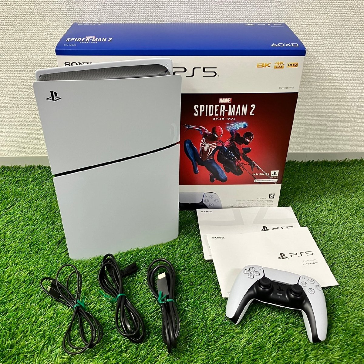 【中古品】『5-264』SONY PlayStation5 新型PS5 CFI-2000 初期化済み 本体、外箱、ケーブルコントローラー_画像1