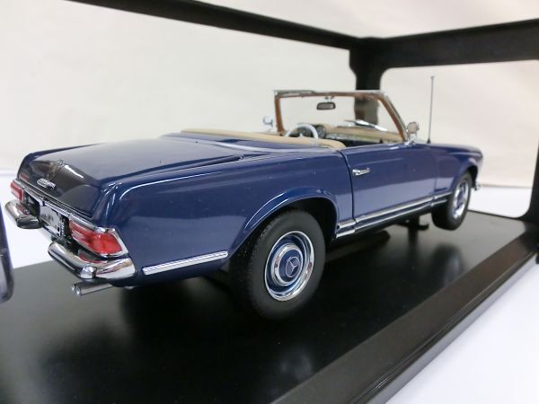 #i10【梱80】 NOREV ノレブ 1963-2013 50 Jahre Mercedes-Benz W113 メルセデス ベンツ 230 SL ブルー 1/18 183502の画像8