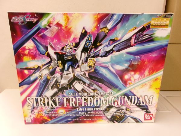 #s27[.100] Bandai MG 1/100 Strike freedom Gundam extra отделка VERSION не собран 