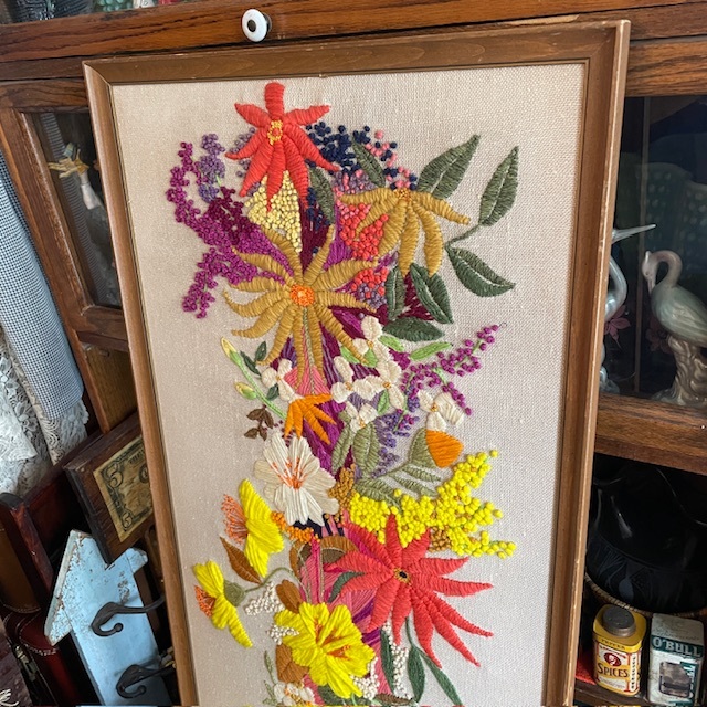  valuable BIG extra-large!70\'s America antique flower. embroidery ornament interior miscellaneous goods /50\'s retro USA furniture Vintage .. city bro can to Northern Europe 