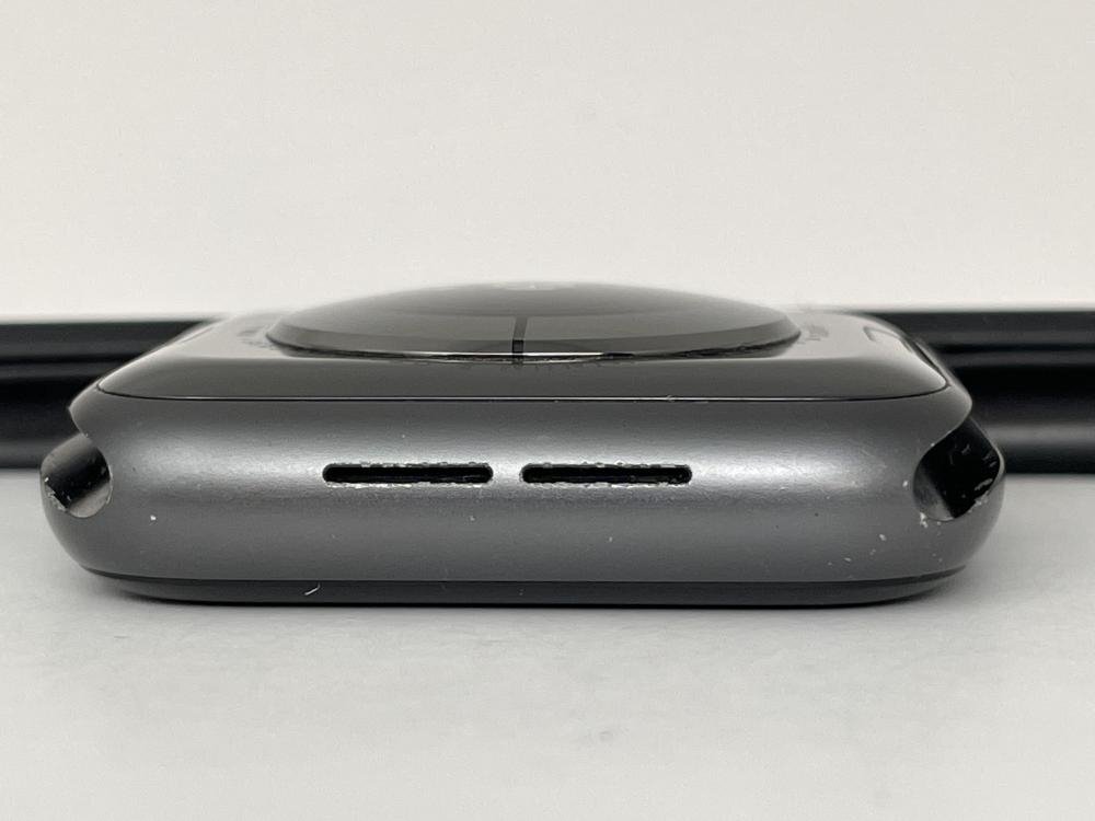 1078【動作確認済】 Apple Watch Series4 GPS 44mm スペースブラックアルミニウムケース スポーツバンド バッテリー80％の画像5