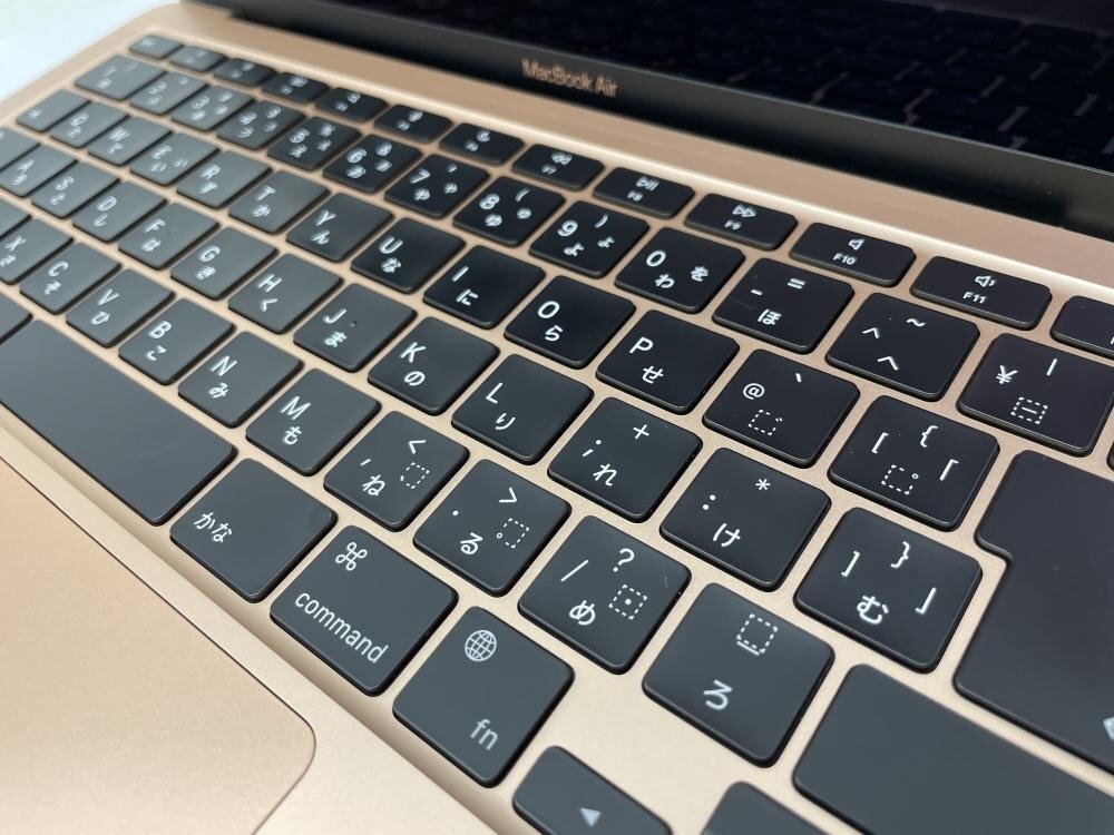 ★M546【ジャンク品】 MacBook Air 2020 13インチ Apple M1 /100_画像2