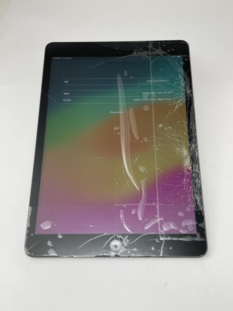 480【ジャンク品】 iPad 第7世代 32GB au スペースグレイの画像1