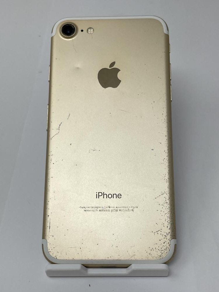 305【ジャンク品】 iPhone7 32GB au ゴールド_画像2