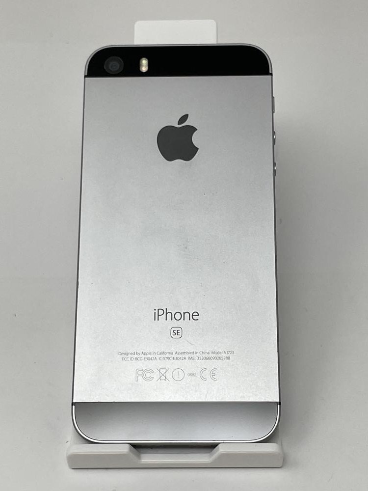 121【ジャンク品】 iPhoneSE 32GB au版SIMロック解除 SIMフリー スペースグレイ_画像2