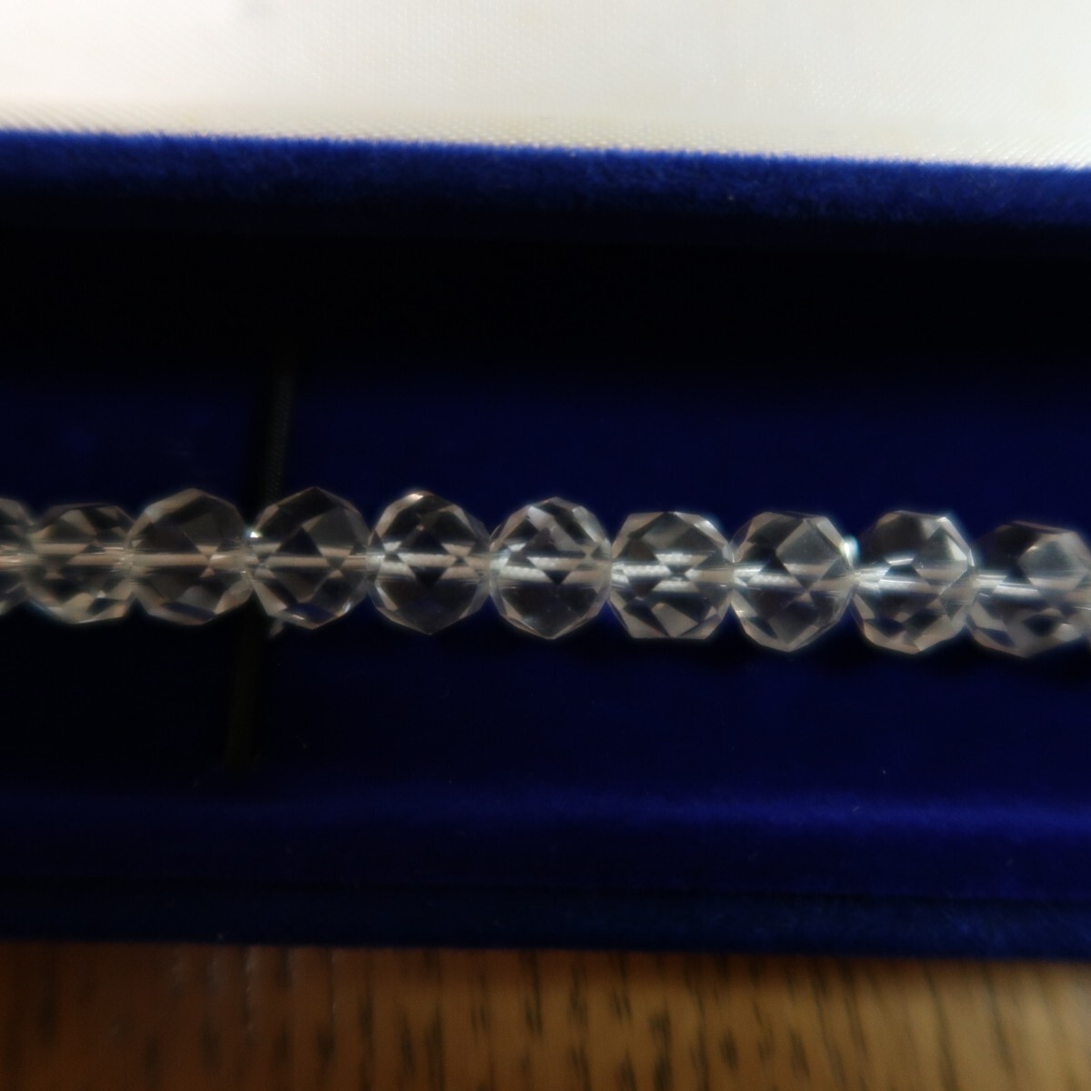 ネックレス　水晶　クリスタル　送料無料　重さ32g　長さ41.5cm