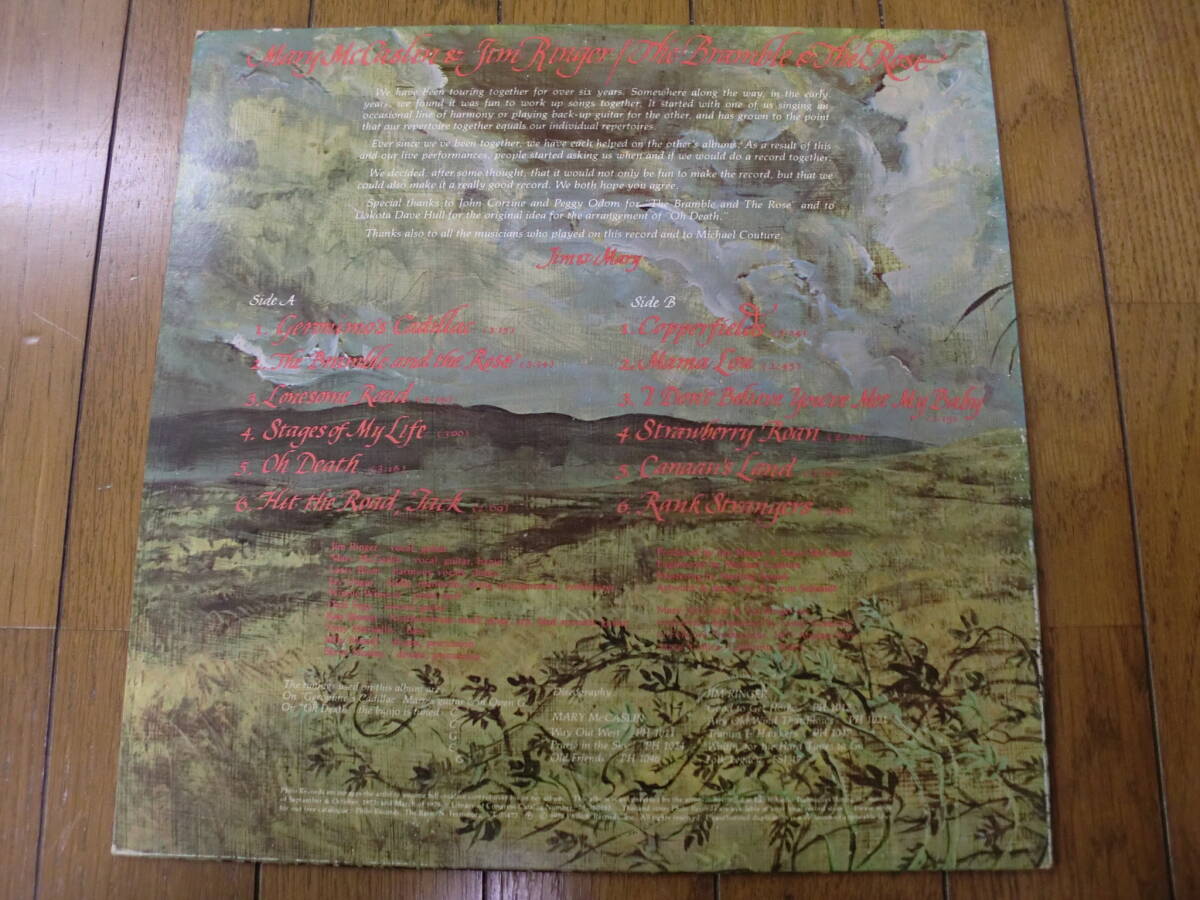 【レコード】MARY McCASLIN & JIM RINGER / THE BRAMBLE & THE ROSE 1978 PHILO PH1055 _画像3