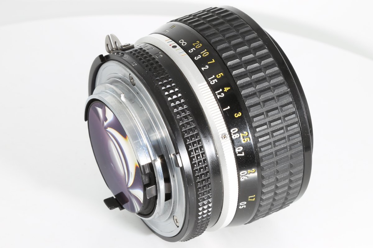 美品 Nikon Ais Ai-s Nikkor 50mm f1.2 標準 プライム 単焦点 マニュアル オールドレンズ_画像8