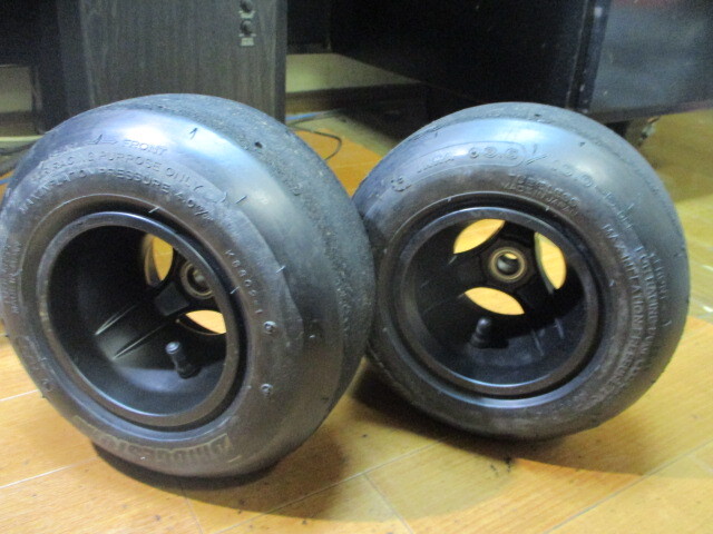 新品 ベアリングタイプ フロントホイール 3本スポークでかっこ良い スリック タイヤ付 ラジフラ カスタム ラジオフライヤー キッズ