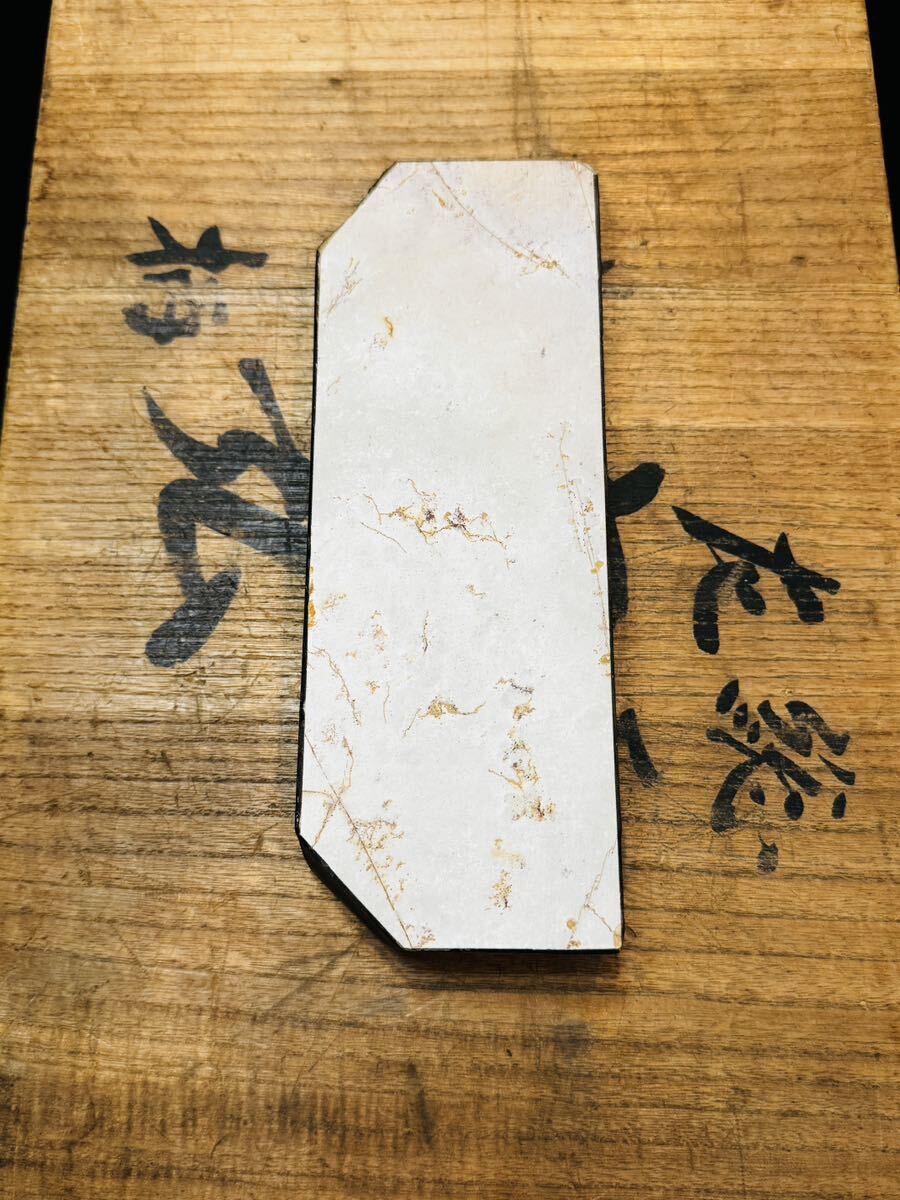  натуральный точильный камень Kyoto большой flat цветок лотоса Suita отделка точильный камень гора замок подлинный супер ценный рубанок . пила .. плотничный инструмент натуральный точильный камень режущий инструмент кухонный нож внутри dono Nakayama 