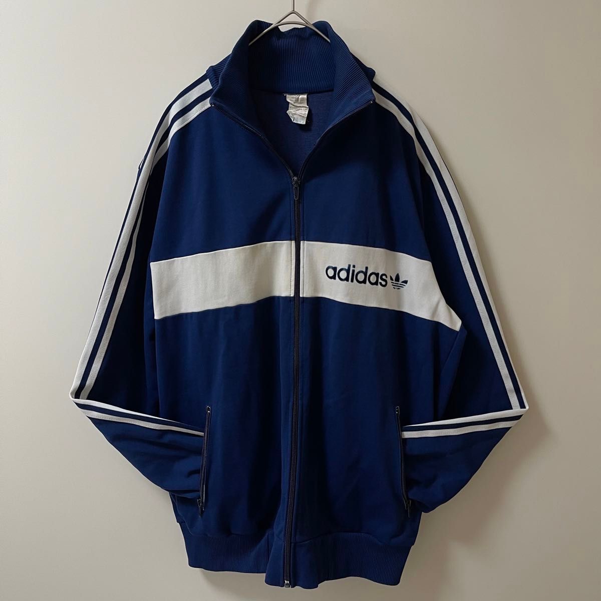 80s XL】あのちゃん着用アディダス刺繍トラックジャケット古着 80s XL】あのちゃん着用アディダス刺繍トラックジャケット古着