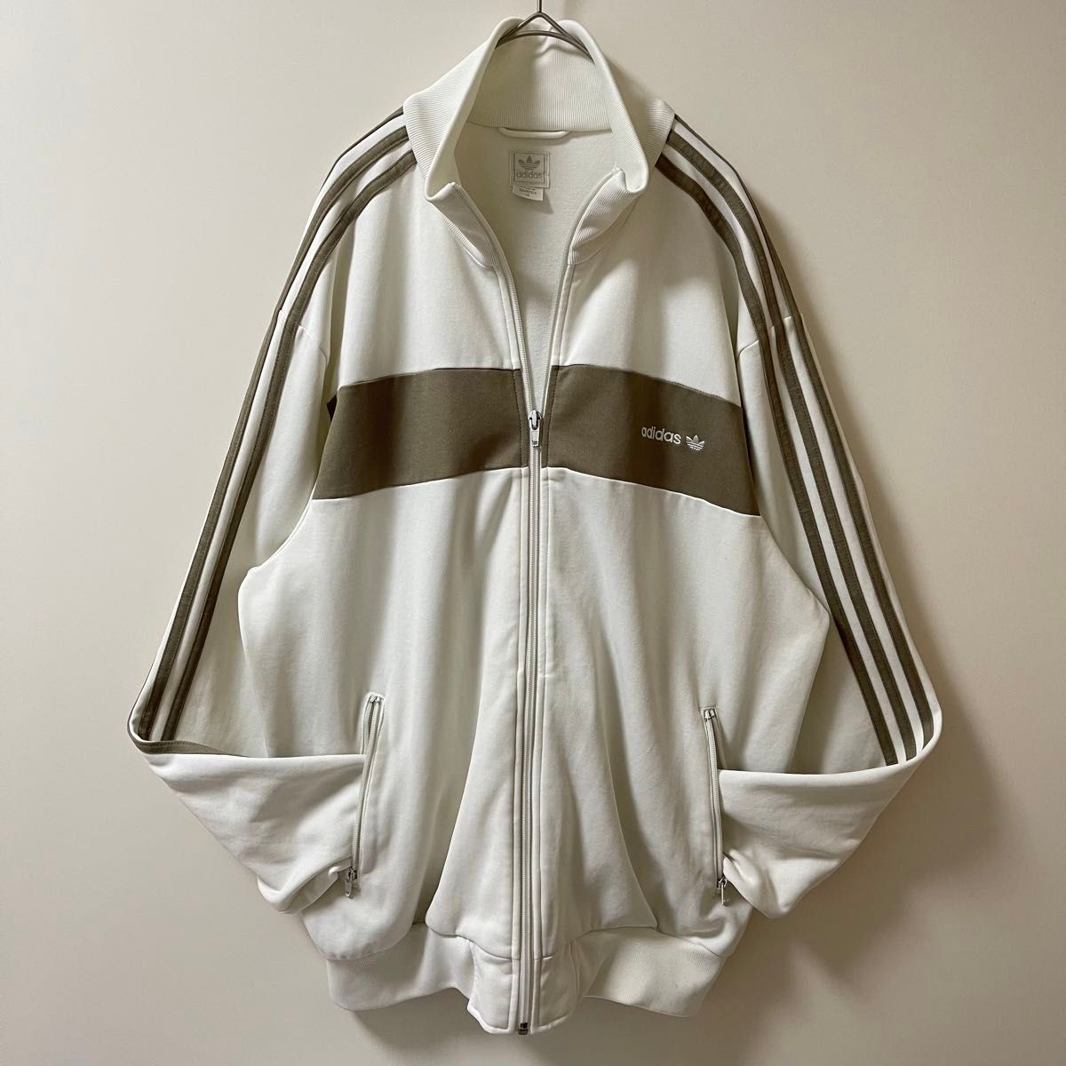 4XL90s】あのちゃん着用アディダス刺繍トラックジャケット古着 4XL90s】あのちゃん着用アディダス刺繍トラックジャケット古着