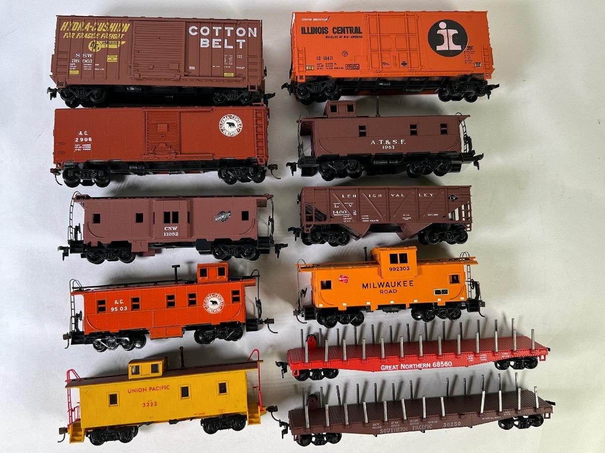 1-16* HO gauge UNION PACIFIC U.P.3222 / A.T.&S.F. 1957 / NORTH WESTERN CNW 11052 other foreign vehicle set sale box none railroad model (asc)