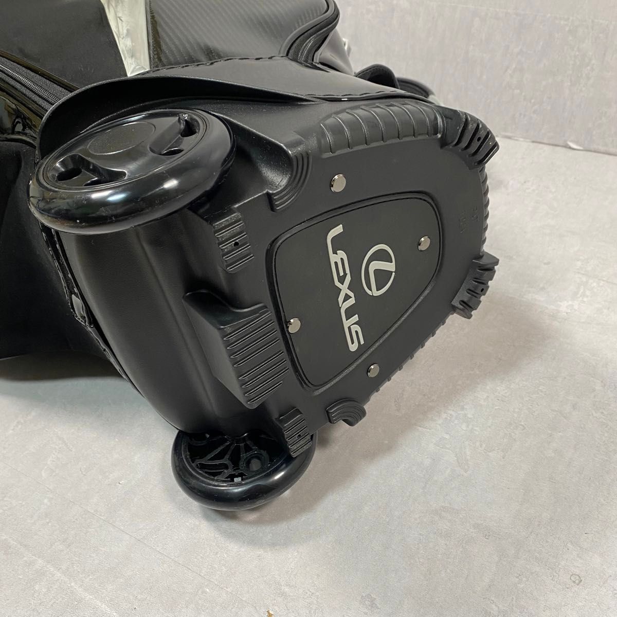 新品 未使用】 LEXUS レクサス キャディバッグ キャスター 2021 新品 未使用】 LEXUS レクサス キャディバッグ キャスター 2021