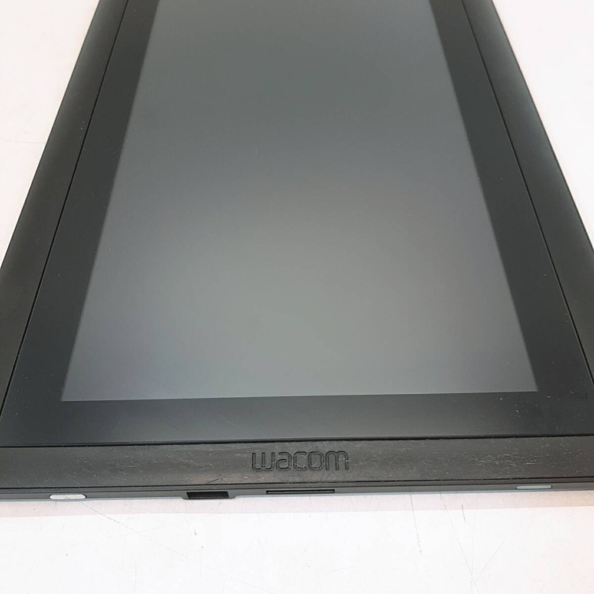 j158【1円～】 Wacom ワコム CINTIQ 13HD DTK-1301 液晶 ペンタブレット 中古 PC用品 現状品 動作品 _画像3