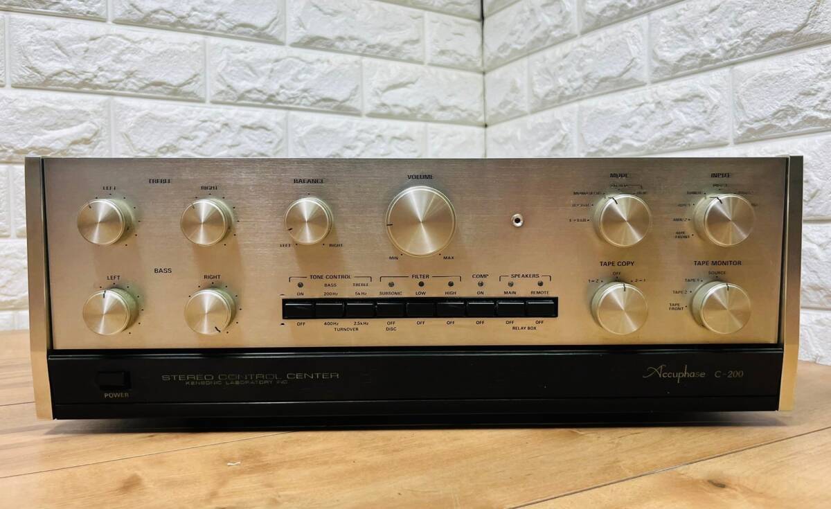 A-3【1円～】 Accuphase アキュフェーズ C-200 プリアンプ コントロールアンプ 音響 オーディオ 通電のみ確認済 動作未確認 _画像1