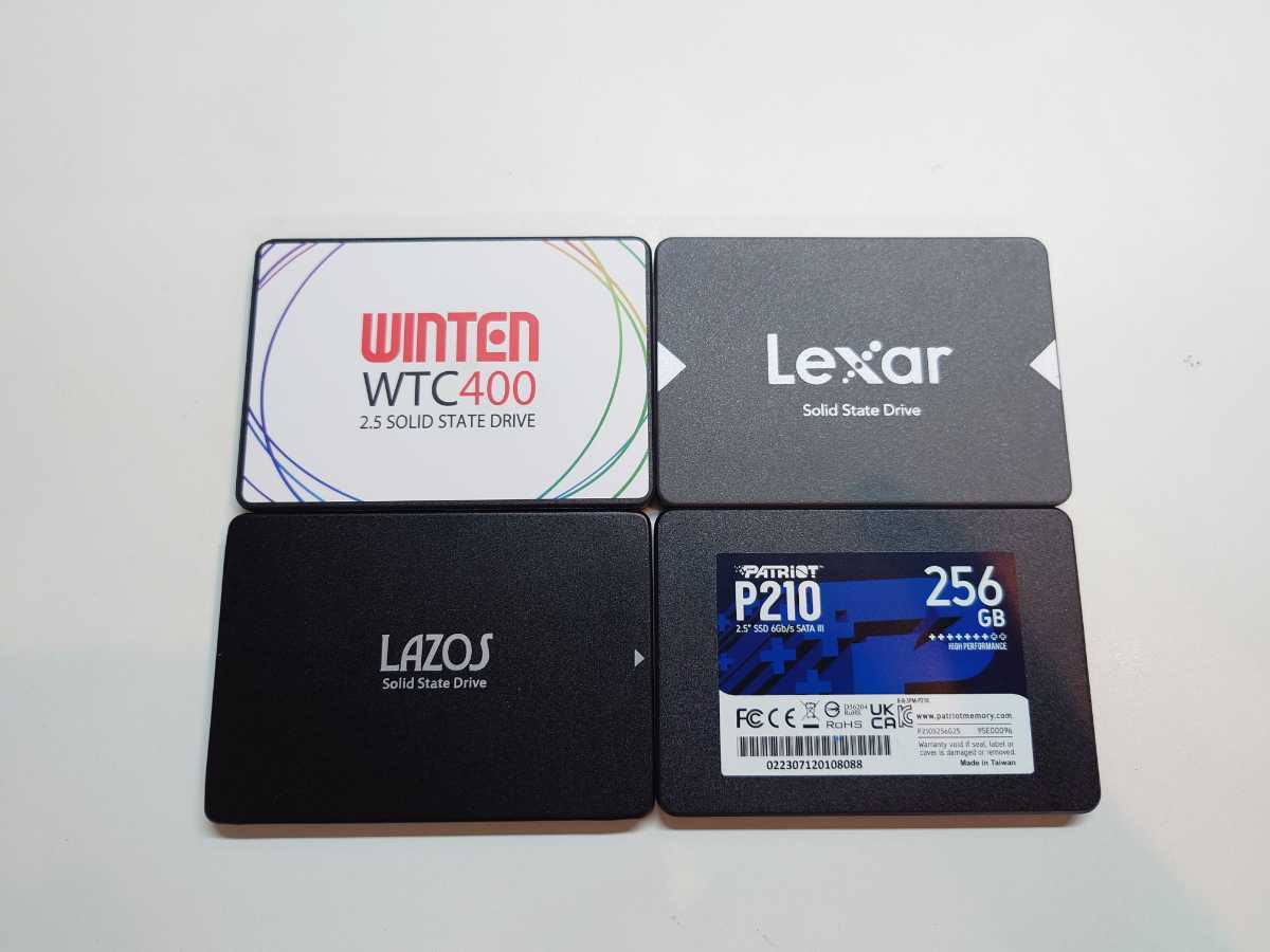 [ almost new goods ] SSD 2.5 SATA 256GB 4 pcs set (Patriot Lexar LAZOS winten etc. )