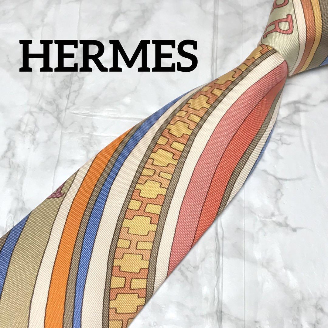 お洒落の極み　HERMES エルメス ネクタイ　スカーフ柄_画像1