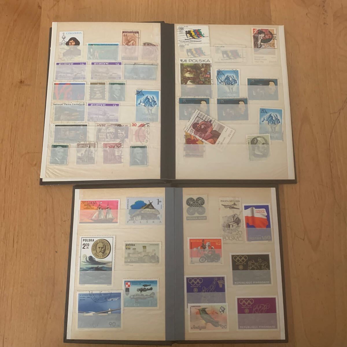外国切手コレクション アルバム2冊まとめ売り 海外切手の画像1