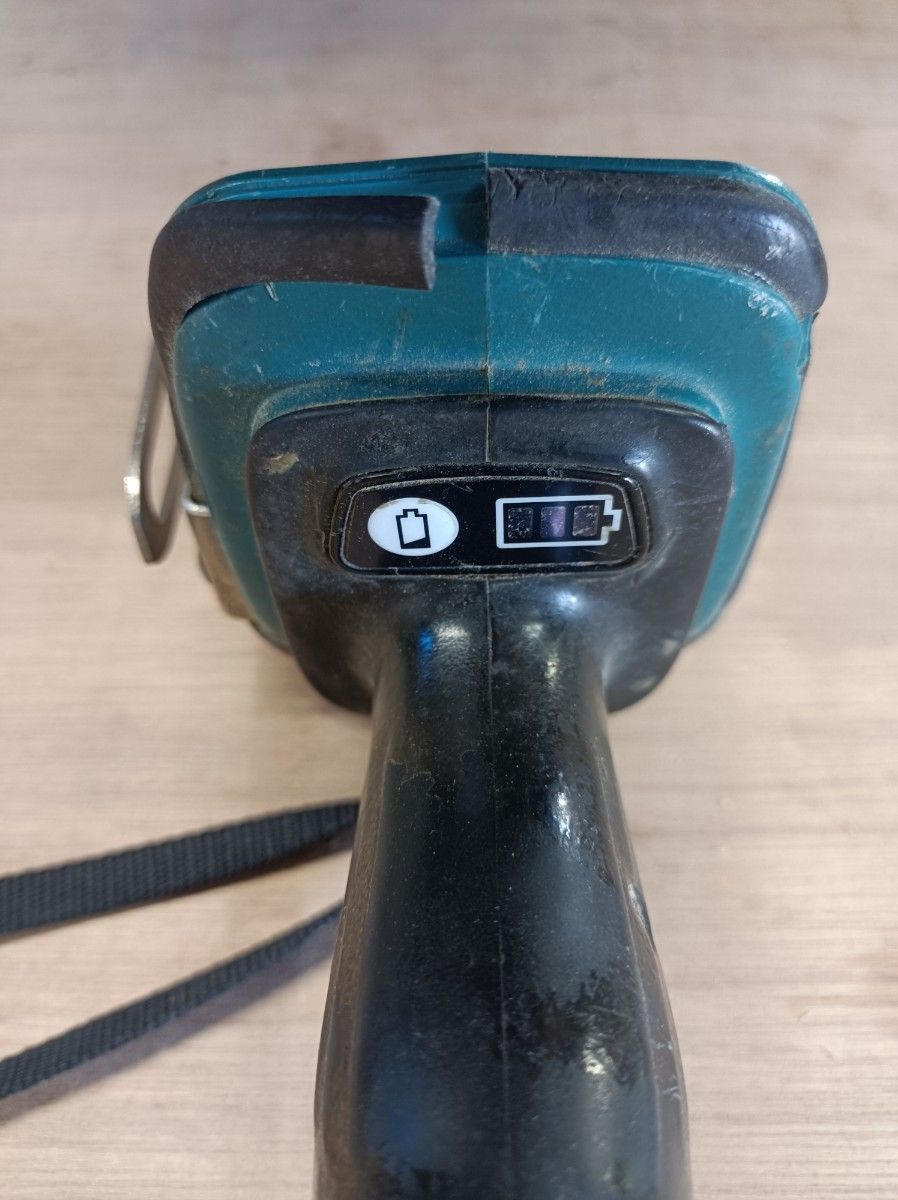 中古品★makita マキタ★インパクトドライバー 14.4V 3.0Ah