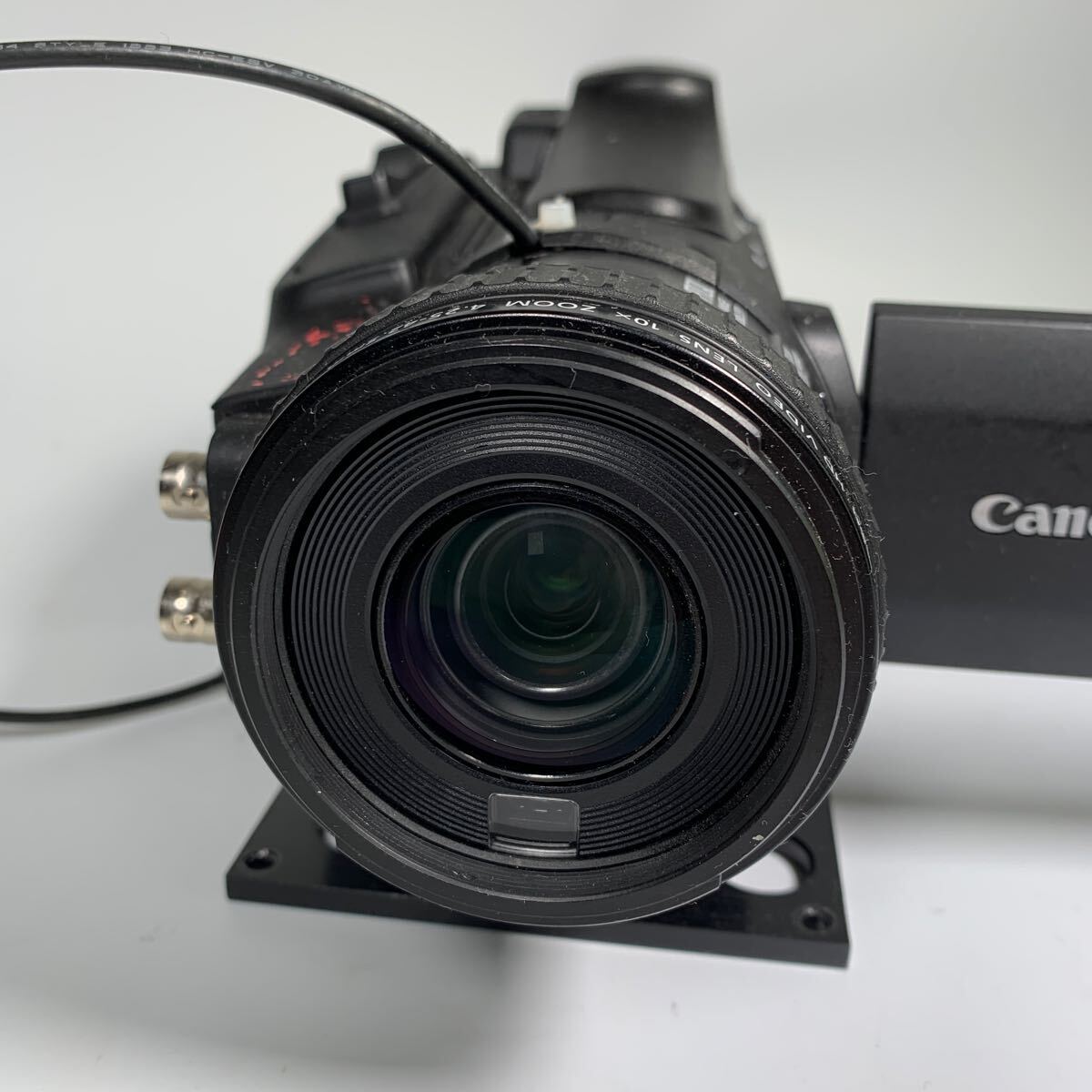 中古品　canon キャノン　XF 105 ブラック　ビデオカメラ_画像3