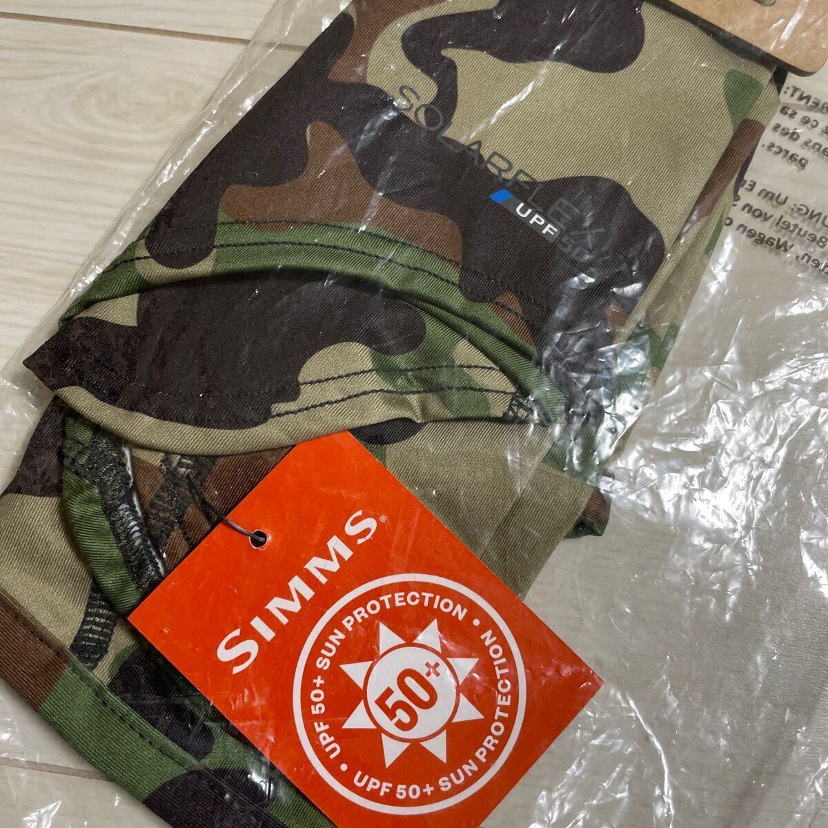 シムス サンゲイター Woodland Camo ★ SIMMS SUNGAITER UPF50+ ネックウォーマー フェイスマスク フェイスガード 迷彩_画像4