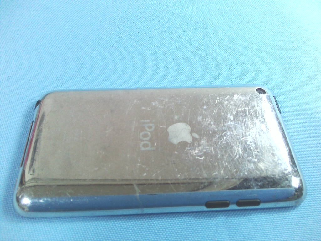Apple iPod Touch 　A1367　第4世代 8GB ★ジャンク_画像4
