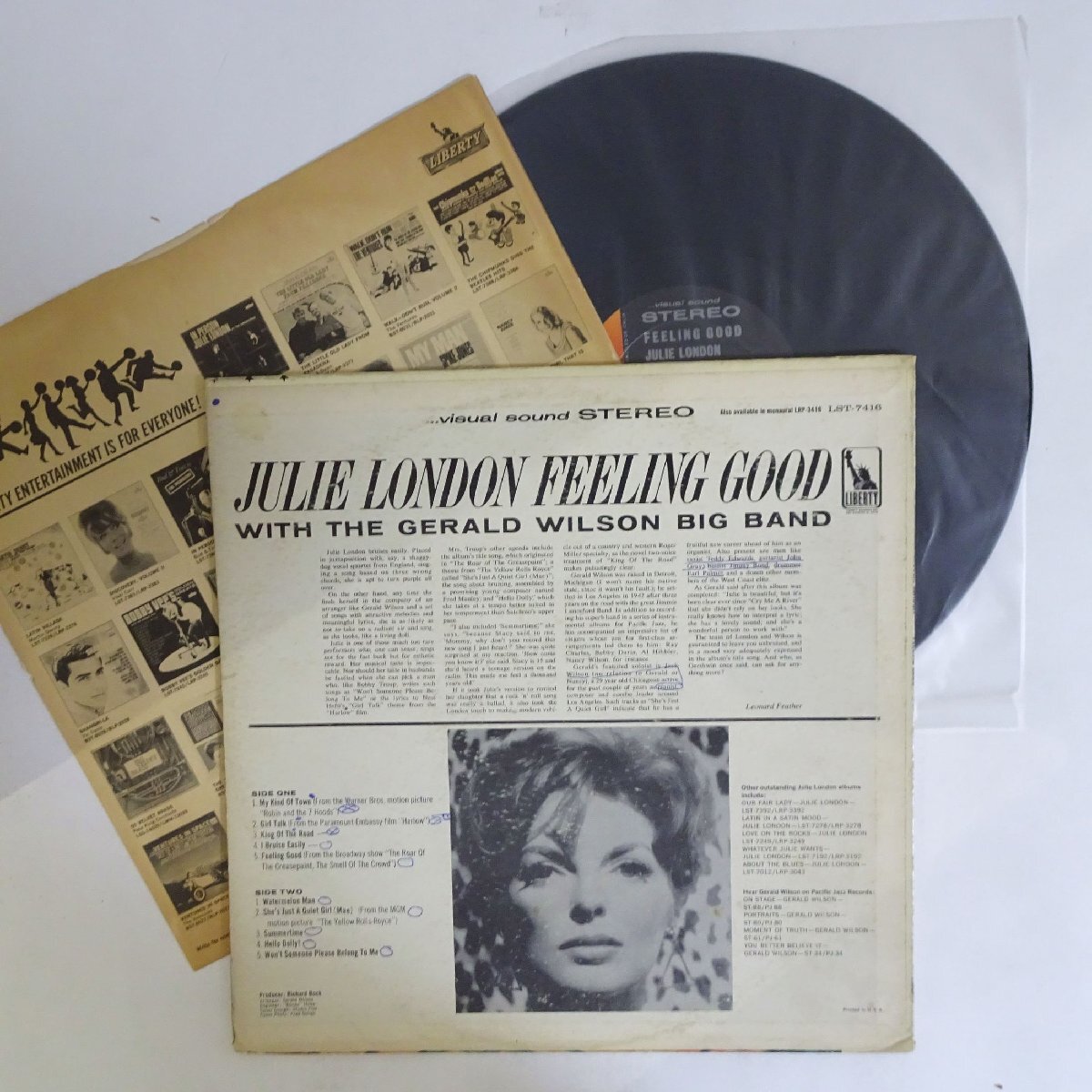 10026757;【US盤/虹ラベル/深溝/Liberty】Julie London With The Gerald Wilson Big Band / Feeling Good_画像2