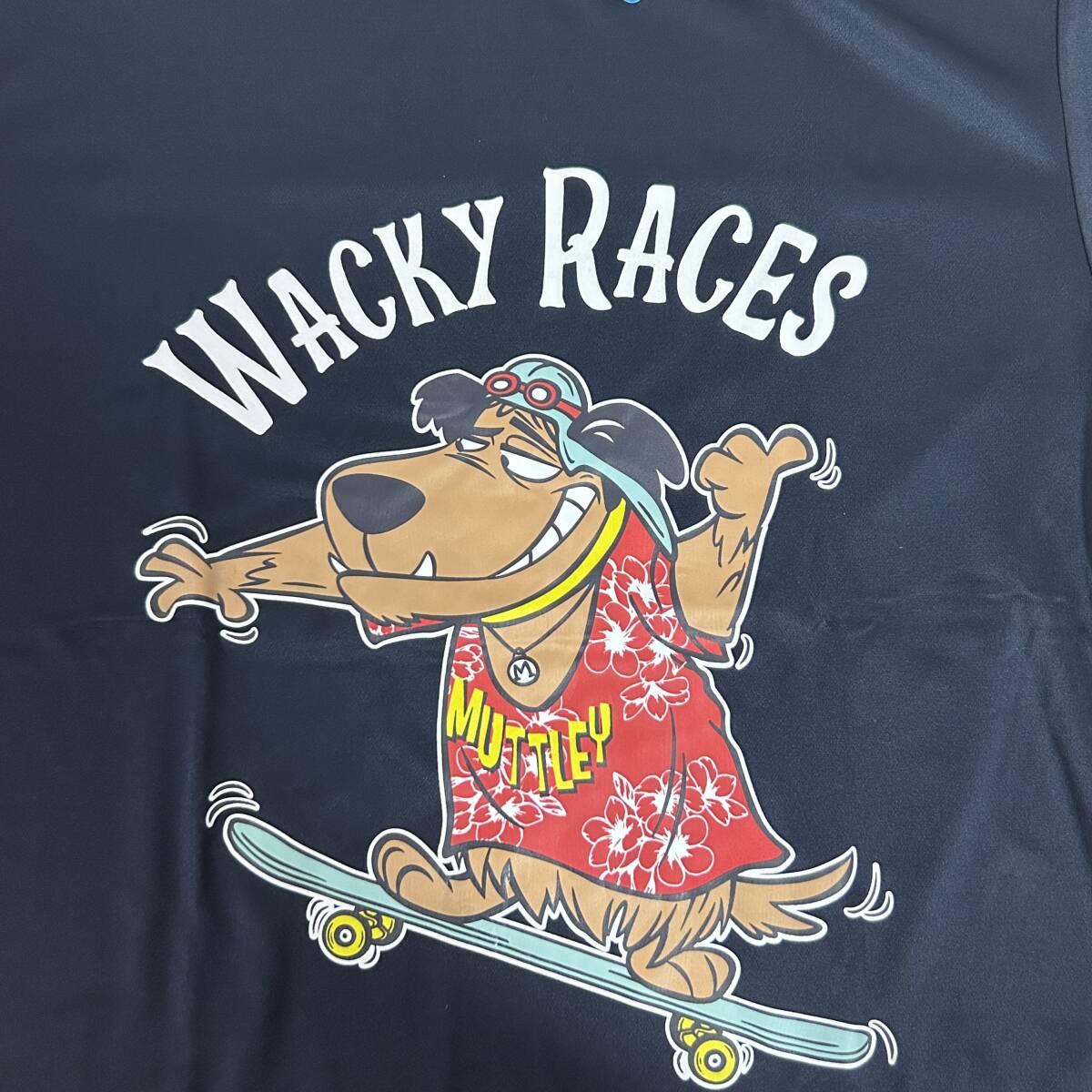 ★ WACKY RACES (チキチキマシン猛レース) ★ 半袖Tシャツ ドライTシャツ Lサイズ ネイビー ブラック魔王 ケンケン (タグ付き新品未使用)_画像3