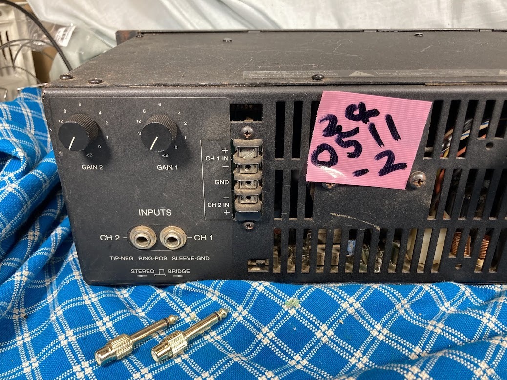 プロ用アンプを家庭で　パワーアンプ　QSC　USA850　完動品【3ヶ月保証】_画像7