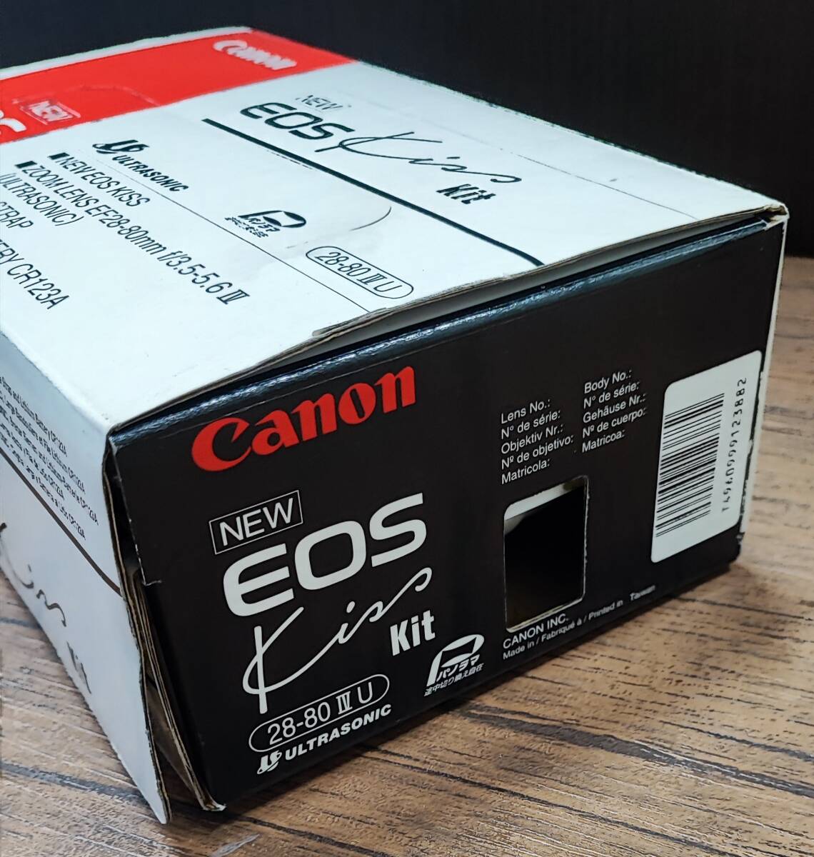 #6872 Canon キャノン NEW EOS Kiss kit 28-80ⅣU 完品 美品 EF28-80mm f/3.5-5.6Ⅳ レンズキット 一眼 カメラ 使用感少 箱付き 付属品付き_画像8