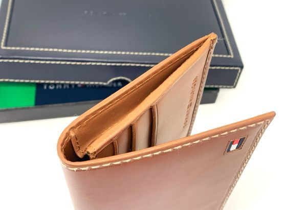 [ Tommy Hilfiger /TOMMY HILFIGER] long wallet coin Space equipped leather Brown box attached 